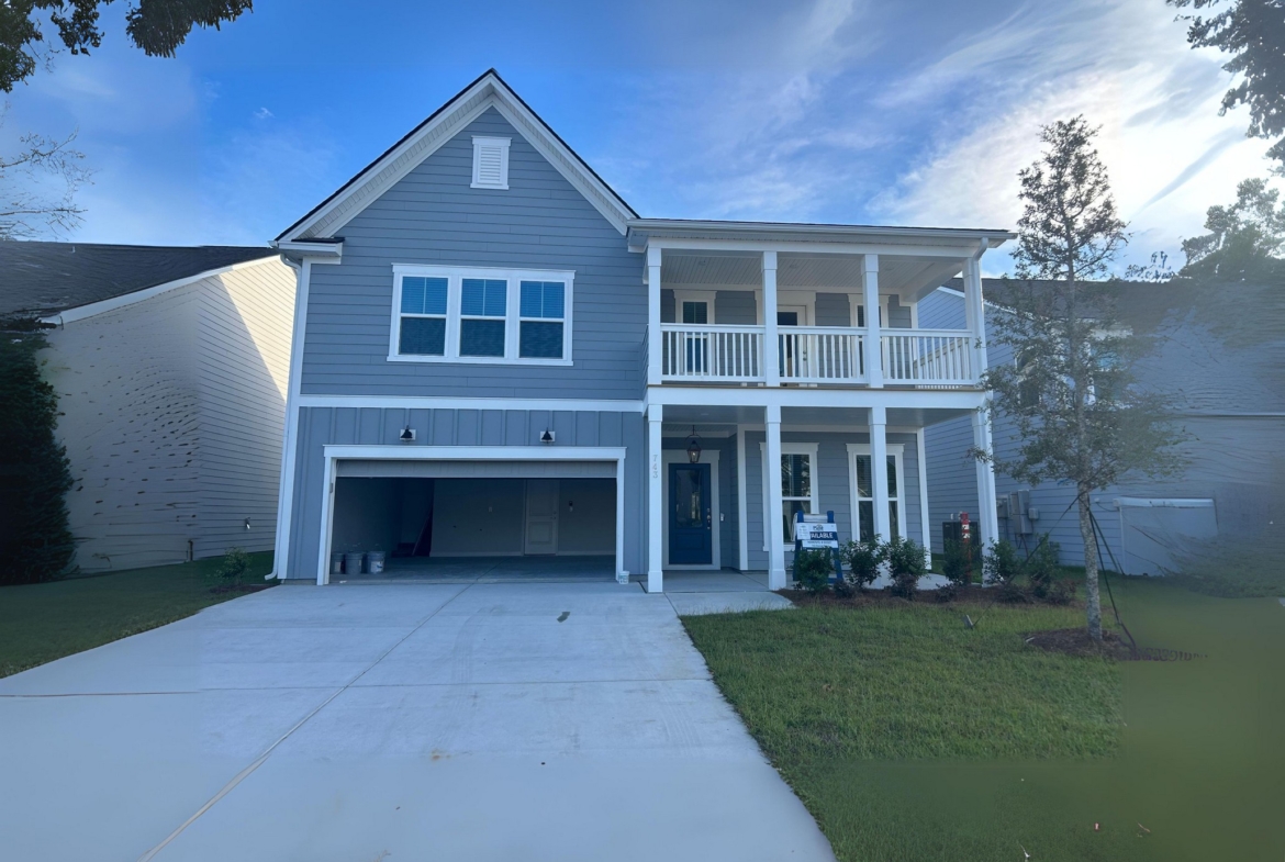 743 Danner Drive - front of property