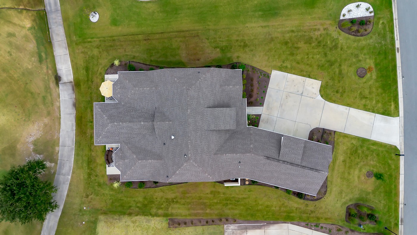 183 Club Way - aerial view of property