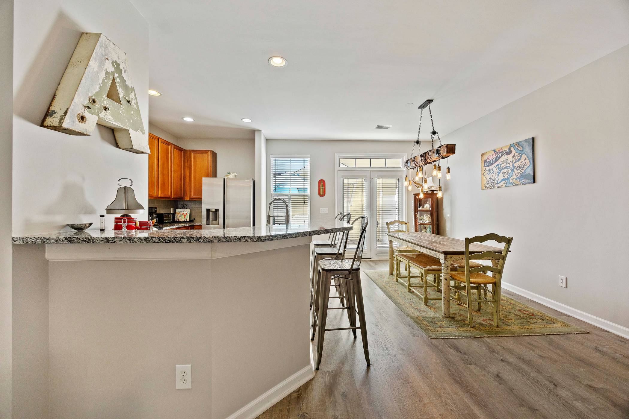 44 Water Tupelo - Dining Area