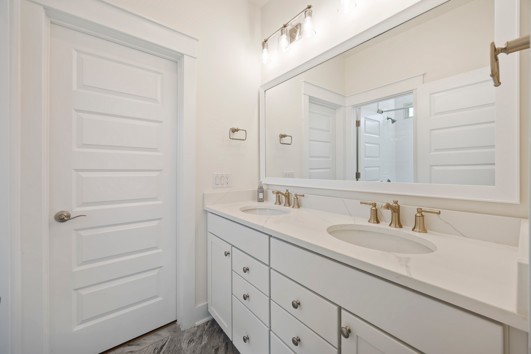 120 Carolina Oaks - bathroom