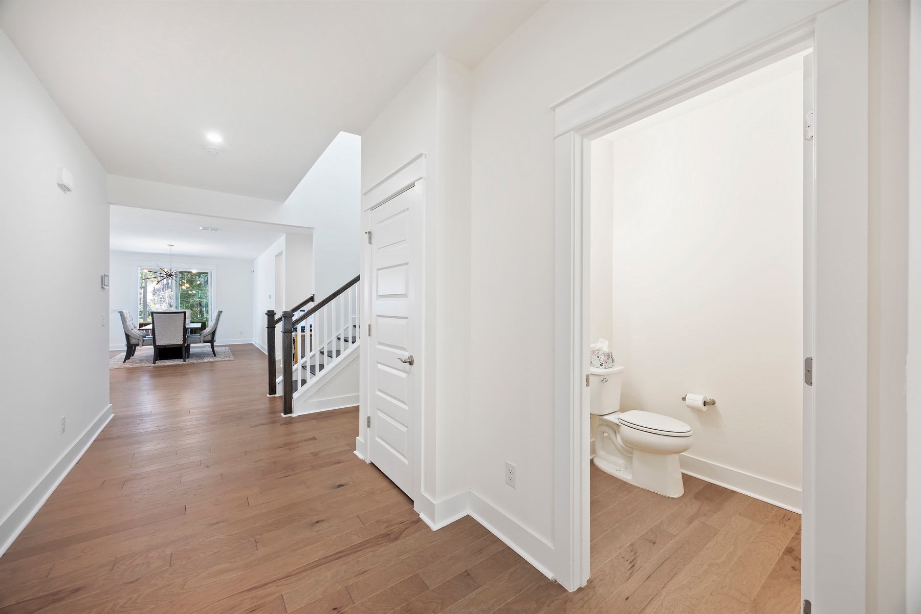 120 Carolina Oaks - hall bathroom