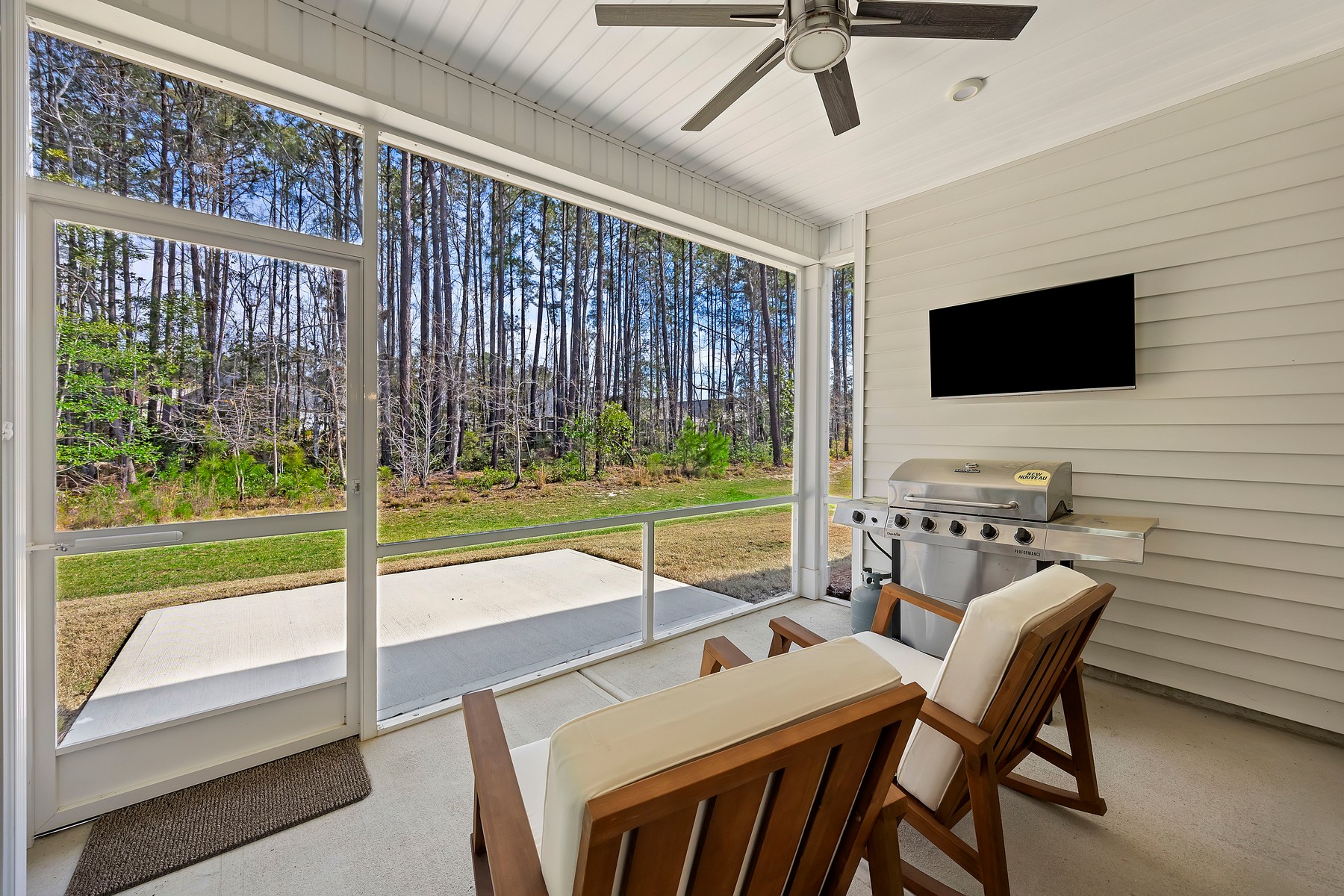 120 Carolina Oaks - screened porch