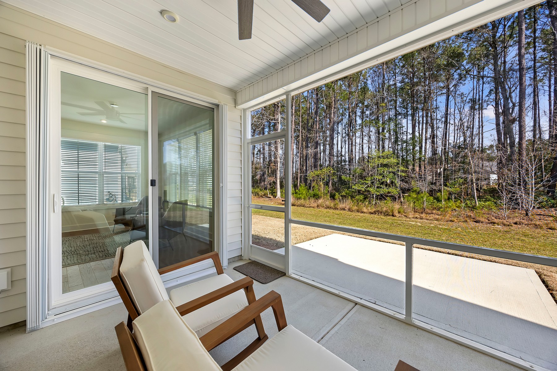 120 Carolina Oaks - screened porch