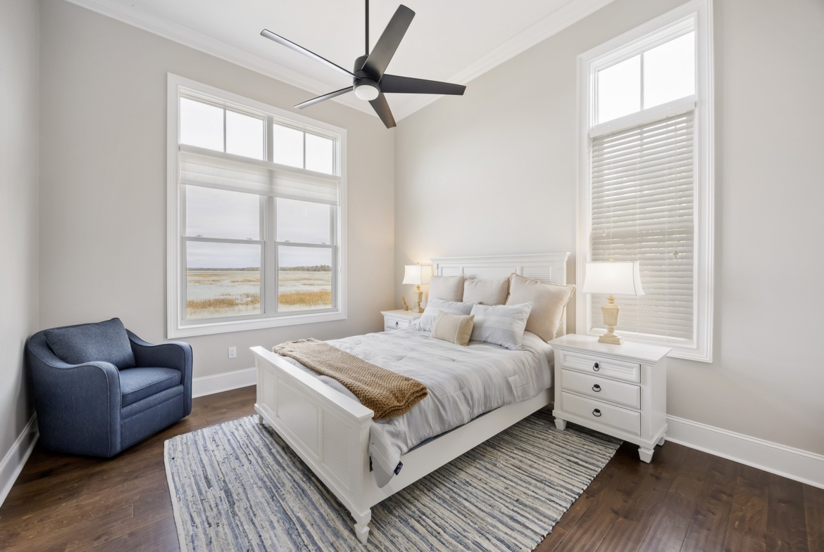 58 Lady Slipper - bedroom