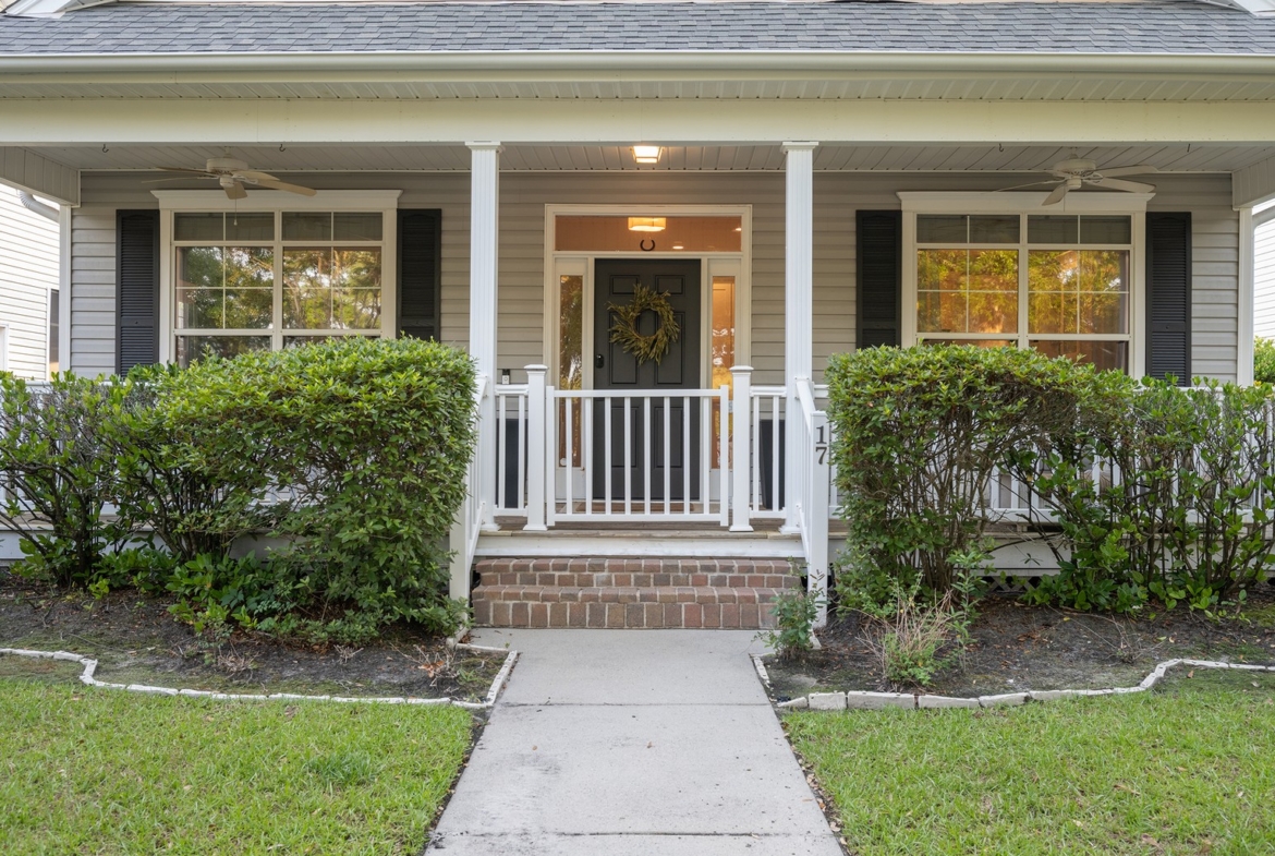 17 Sassafras - front of property