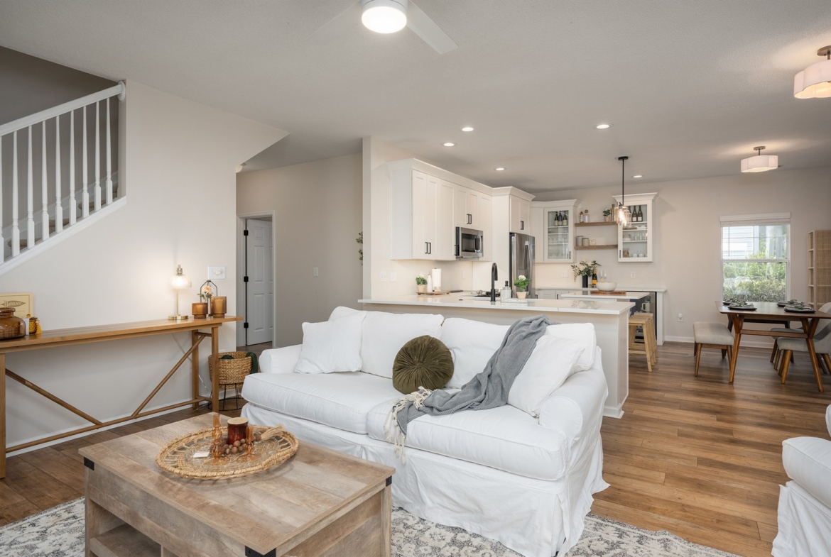 17 Sassafras - living area