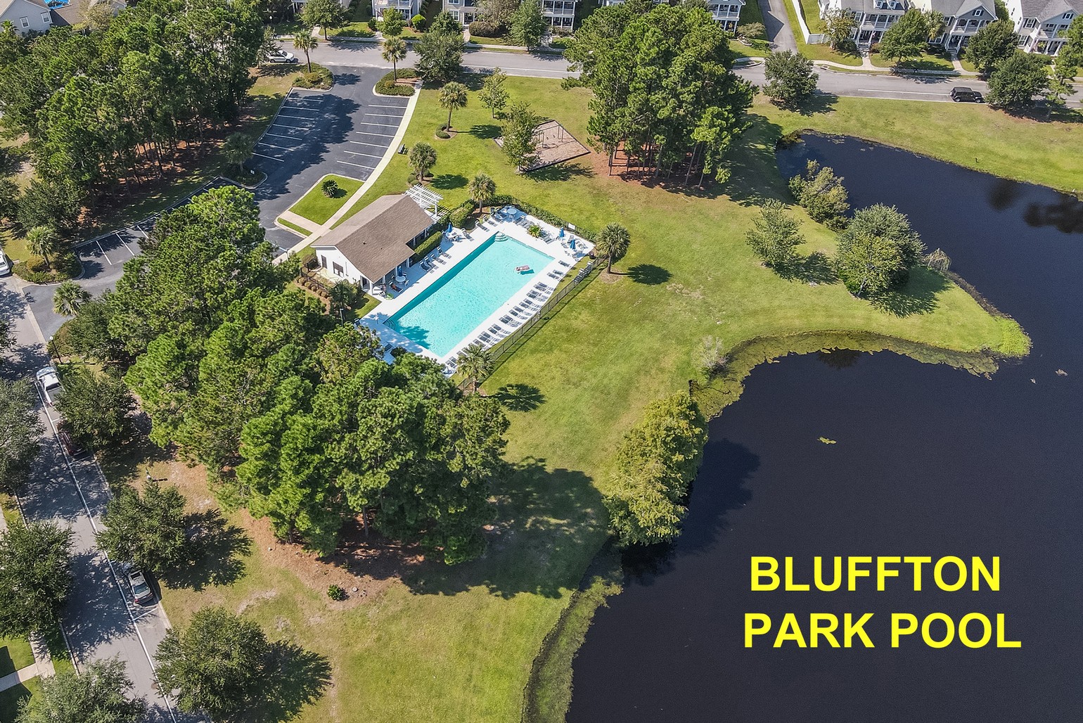 17-sassafras49 17 Sassafras - aerial of amenities