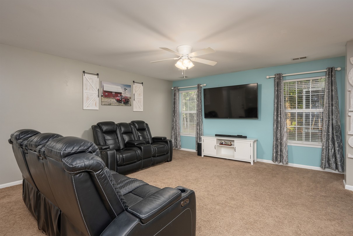 482-live-oak-walk21