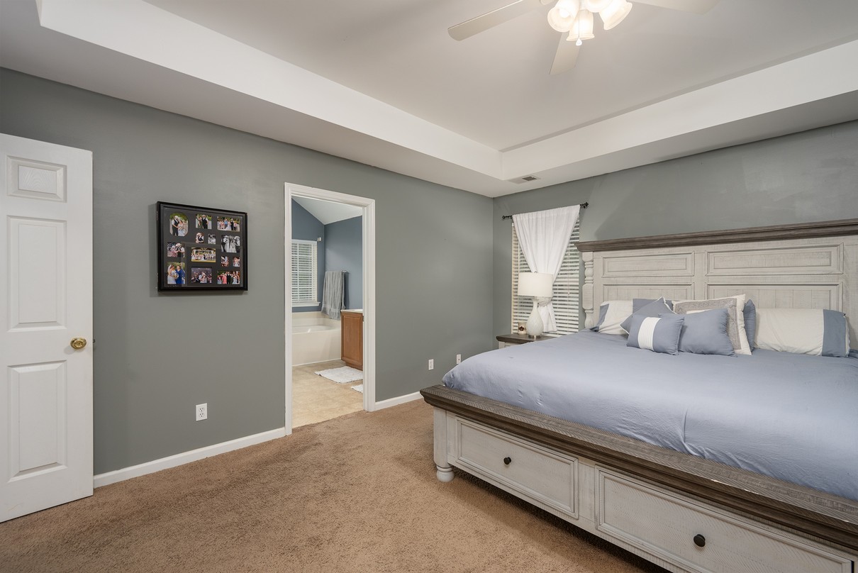 482-live-oak-walk32