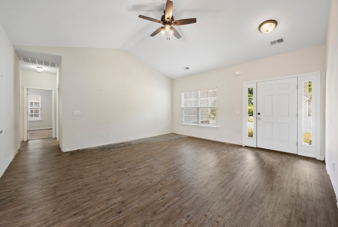 24 Sand Live Oak - living area
