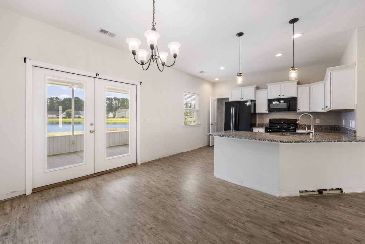 24 Sand Live Oak - kitchen