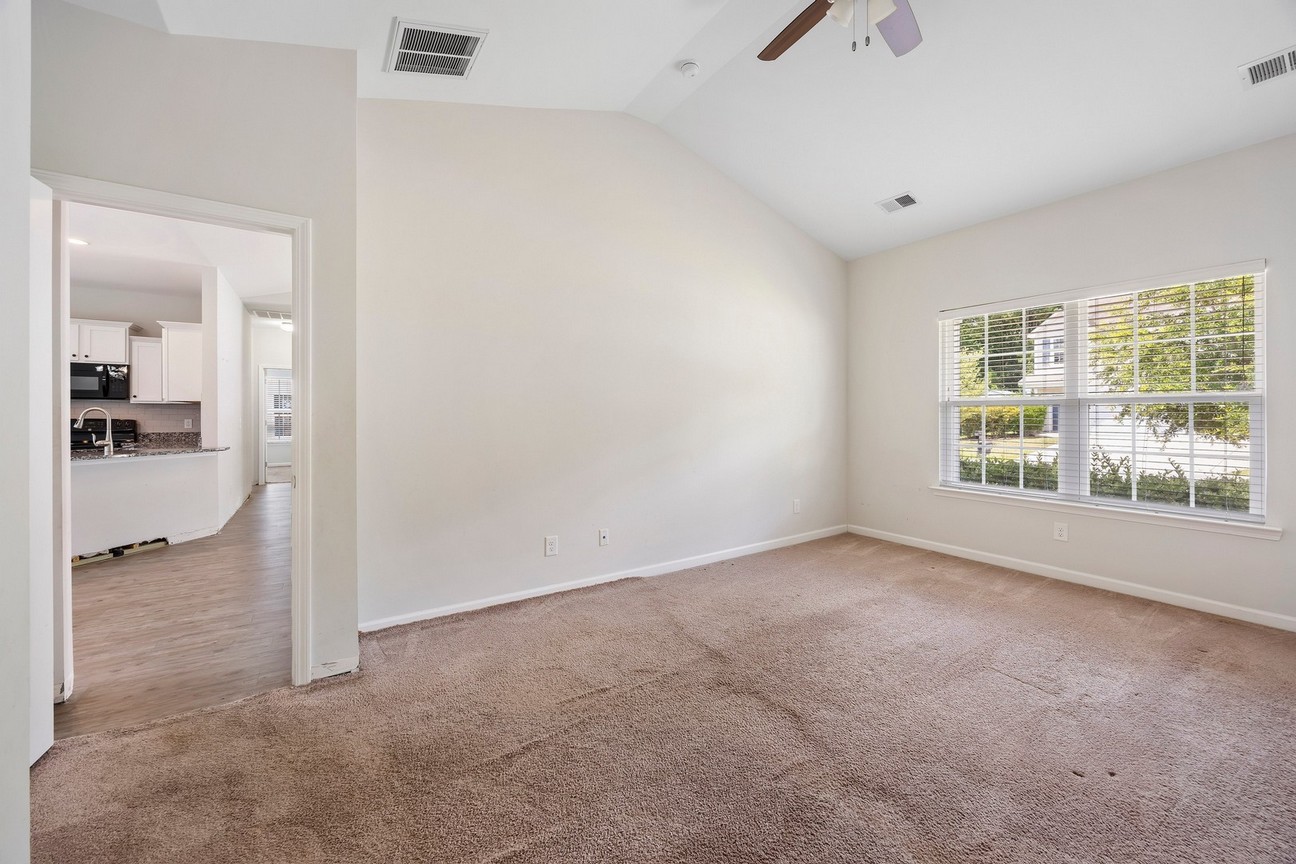 21_24_Sand_Live_Oaks 24 Sand Live Oak - bedroom