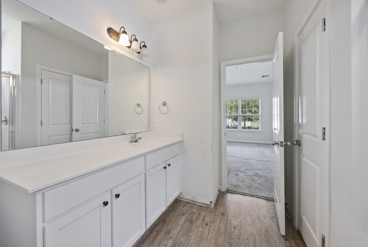 24 Sand Live Oak - primary bathroom