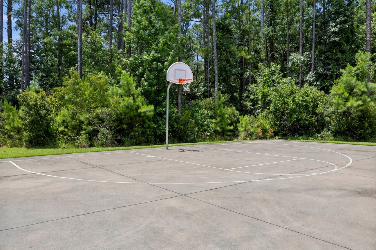44_24_Sand_Live_Oaks 24 Sand Live Oak - community amenities