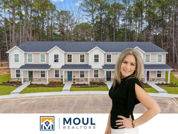 244 Royal Rd - Agent in front of property
