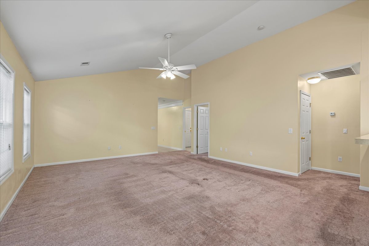 05-40 Gables Ln