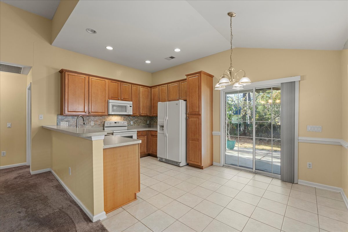 06-40 Gables Ln