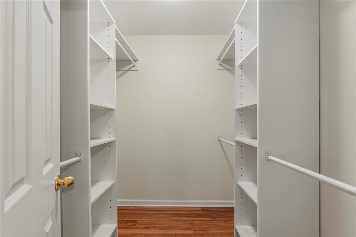 12-40 Gables Ln