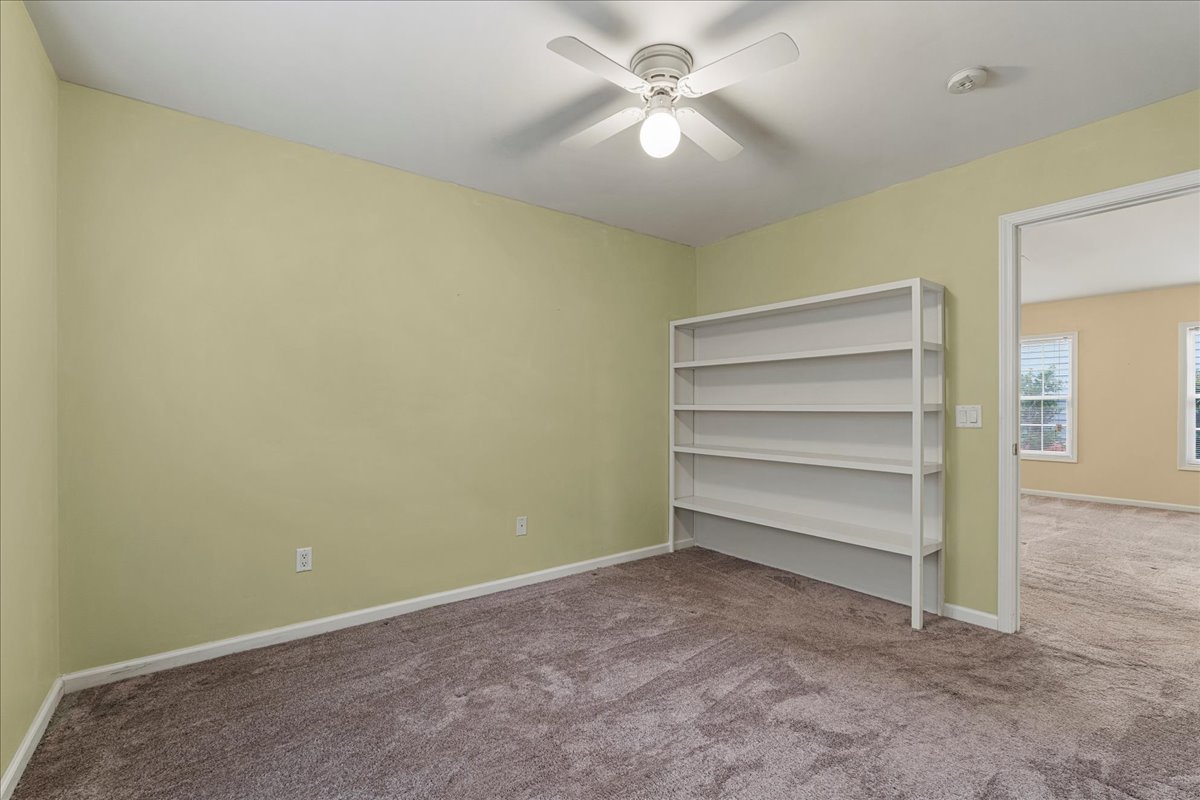 20-40 Gables Ln