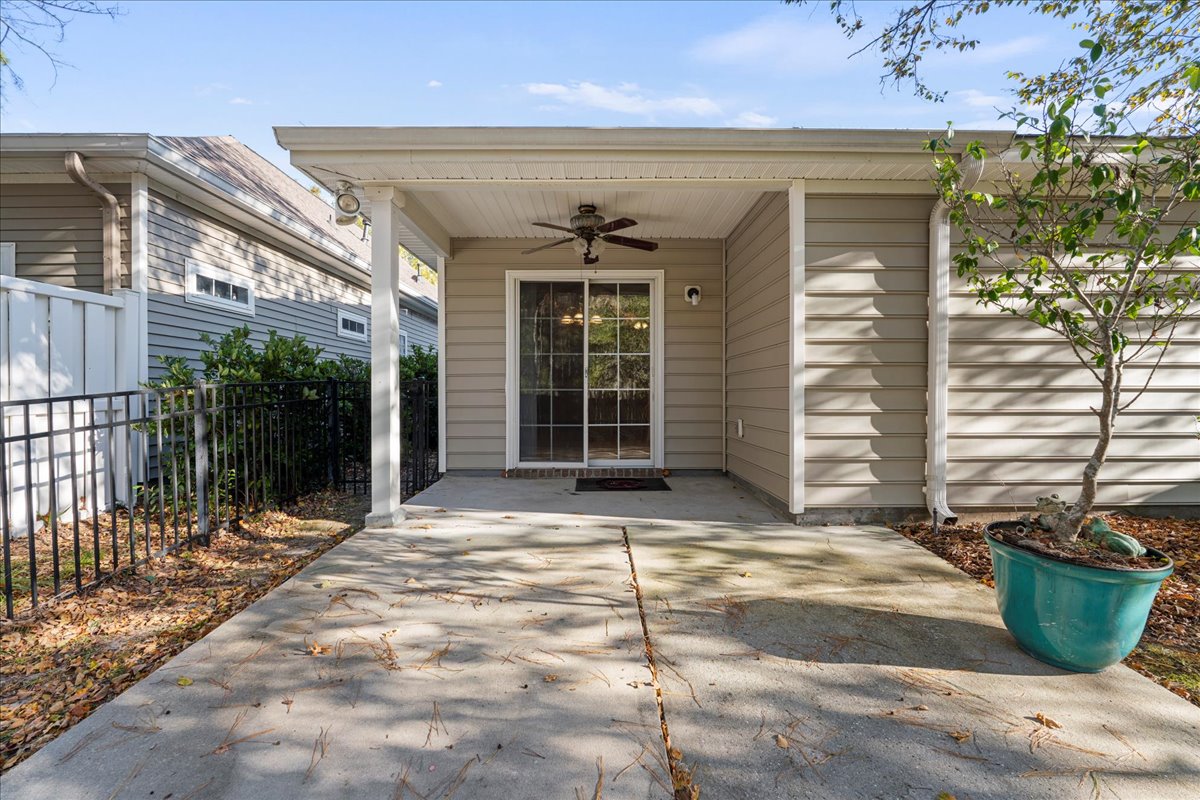23-40 Gables Ln