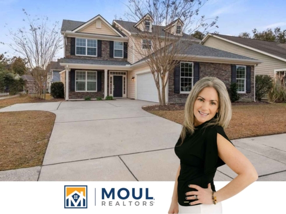 1 Independence - Agent in front of property
