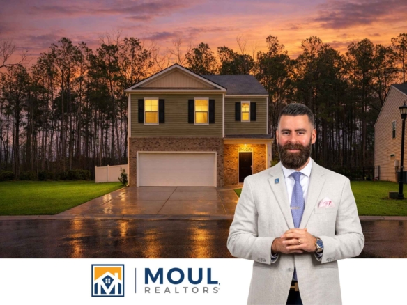 Agent in front of property - 77 Cedar View Cir